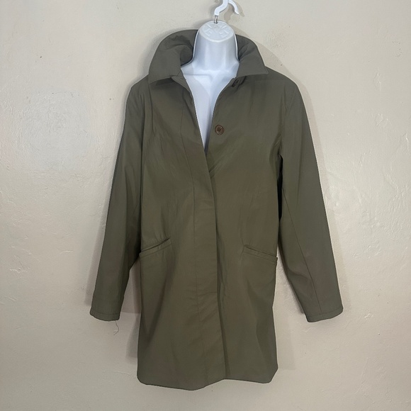 Identify Rubberized Peacoat Size 10 Gently worn 100% polyester raincoat fabric - Picture 1 of 4